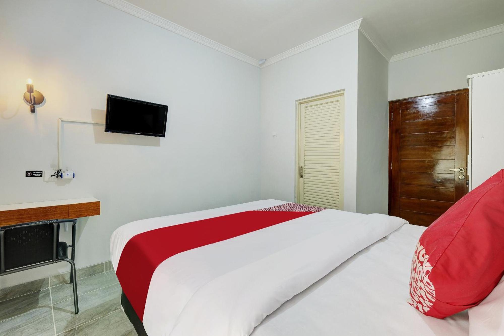 Super Oyo Capital O 90983 Harmony Easy Stay Maguwo Buitenkant foto